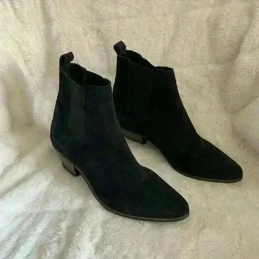 Black suede chelsea boots like NEW size 6.5 - Picture 5 of 5